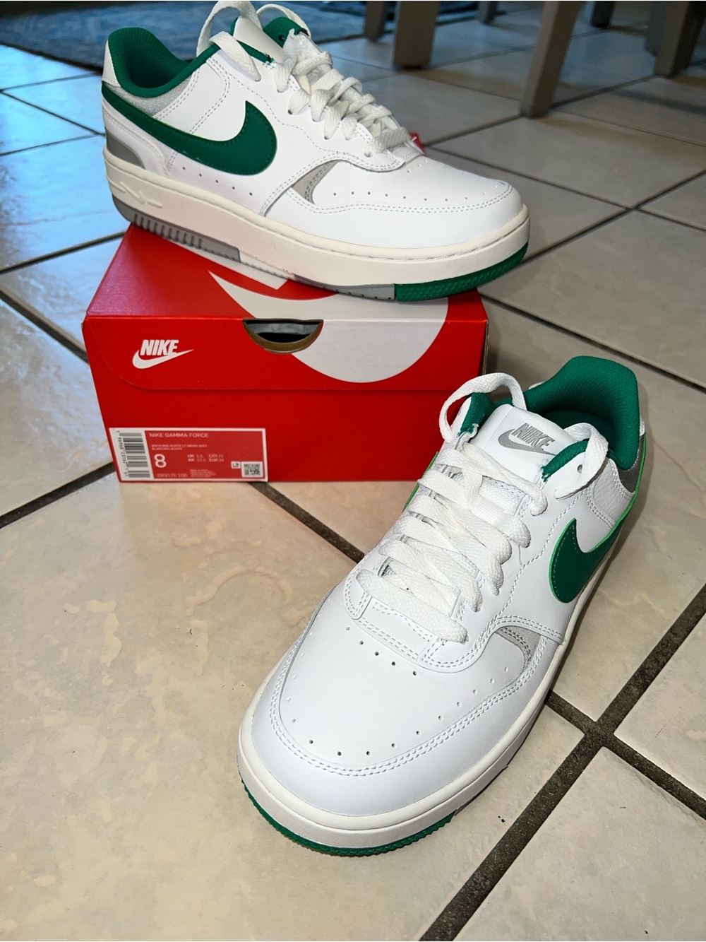 Nike White & Green Low-Top Gamma force Sneakers